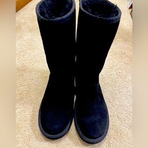 Kookaburra Ugg Boots Size 8